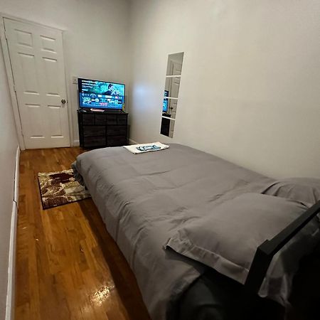 ニューヨークCozy Townhouse In Harlemアパートメント エクステリア 写真